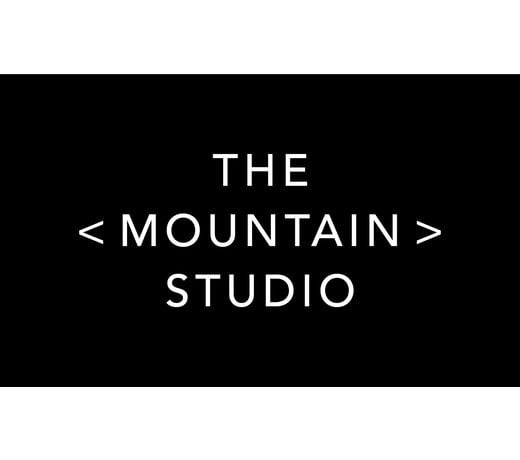 The Mountain Studio Skibekleidung