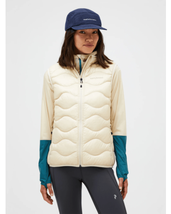 Peak Performance g79846_sand_fog_n36_on-model_front_image_dames_normaal_3.png