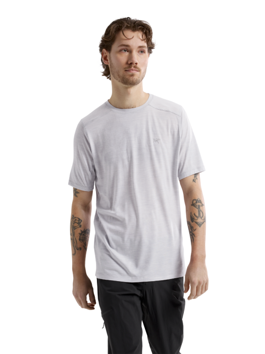 Ionia Merino Wool SS M model Ionia Merino Wool SS M model
